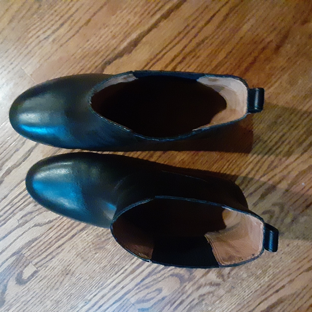 Black Madewell booties